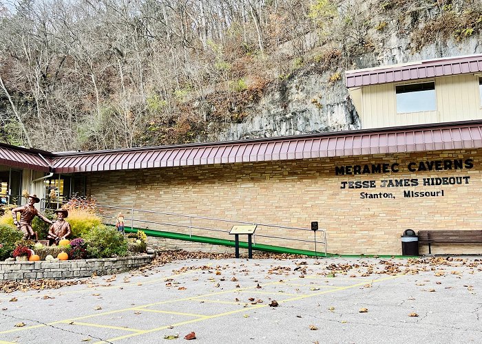 Meramec Caverns photo