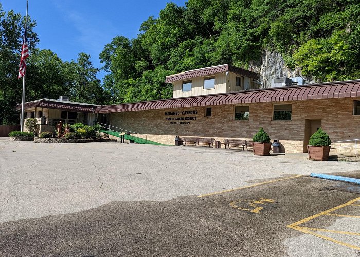 Meramec Caverns photo