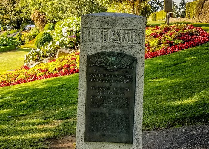 Peace Arch Park photo