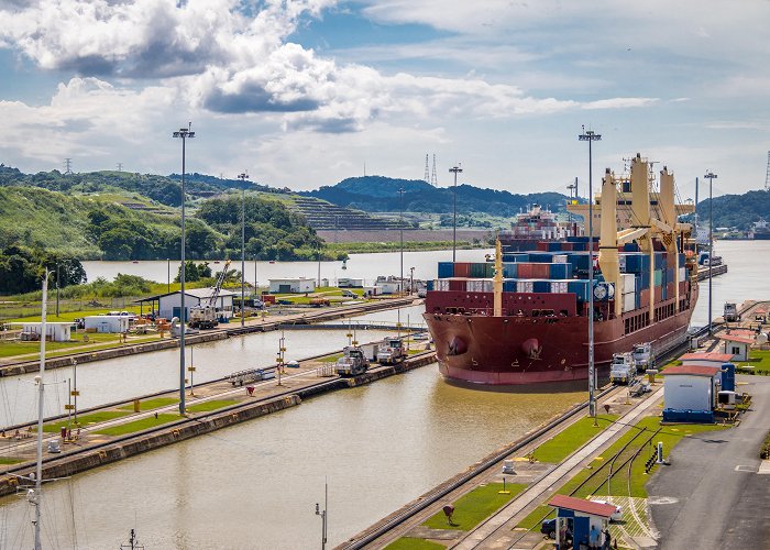 Miraflores Locks photo