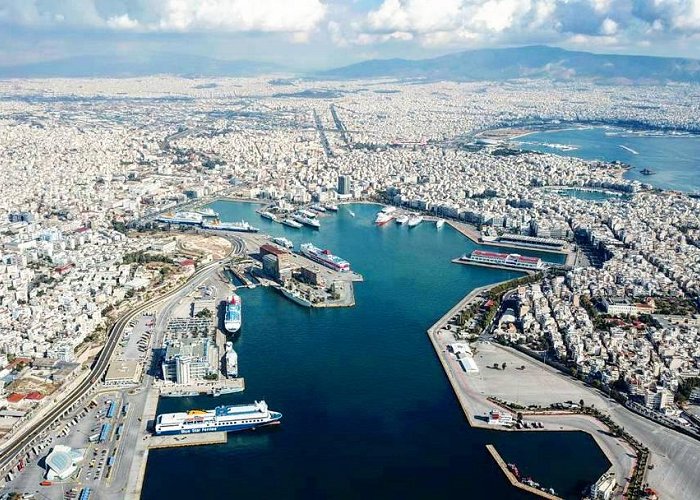 Port of Piraeus photo