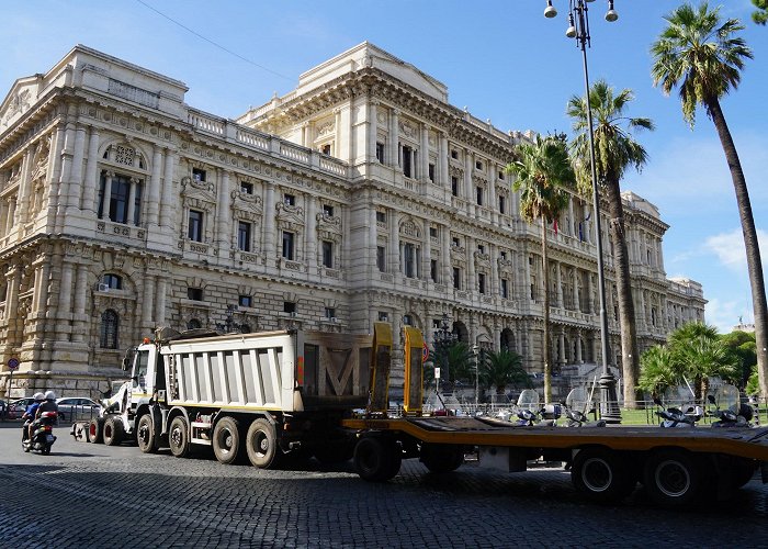 Piazza Cavour photo