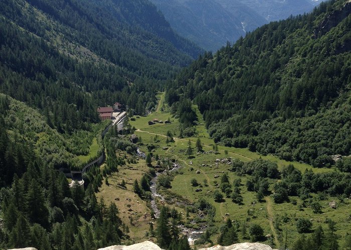 Cascata del Toce Cascata del Toce, Italie Piemonte photo