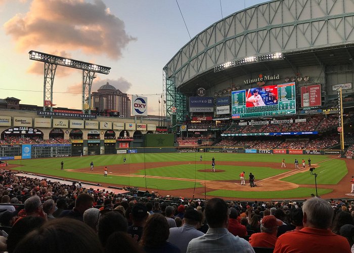 Minute Maid Park Top Places to Park for Houston Astros Games | ParkMobile photo