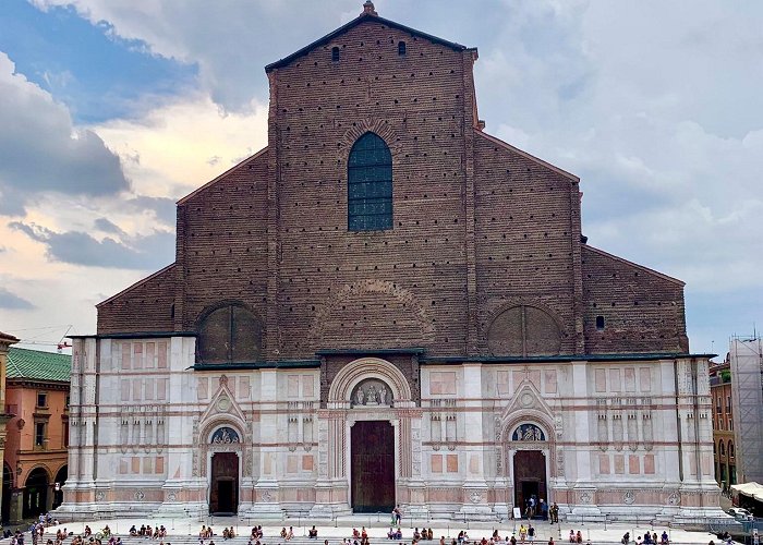 Church San Giacomo Maggiore Basilica of San Petronio - Bologna Welcome photo