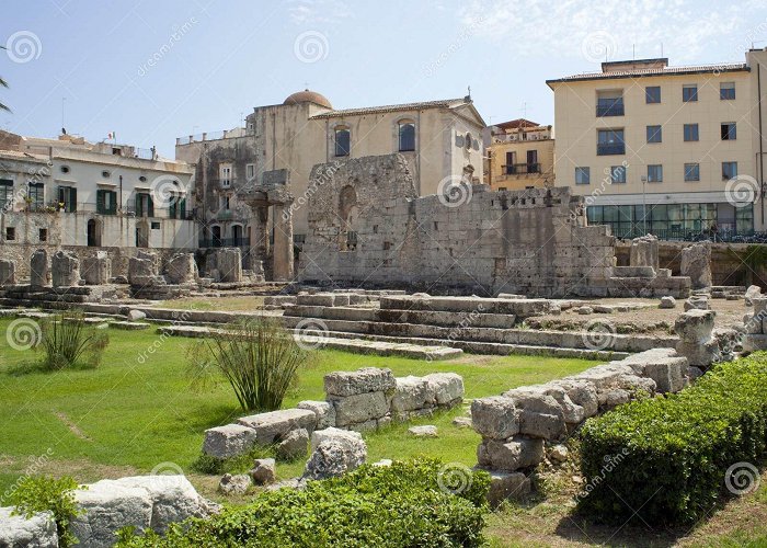 Apollon-Tempel Temple of Apollo, Siracusa stock photo. Image of carving - 16095196 photo