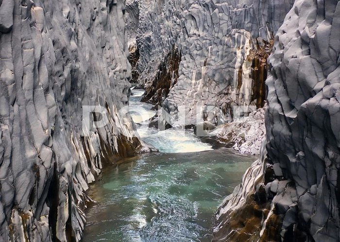 Gole dell'Alcantara Gola dell'Alcantara / Alcantara Gorges, ... | Stock Video | Pond5 photo