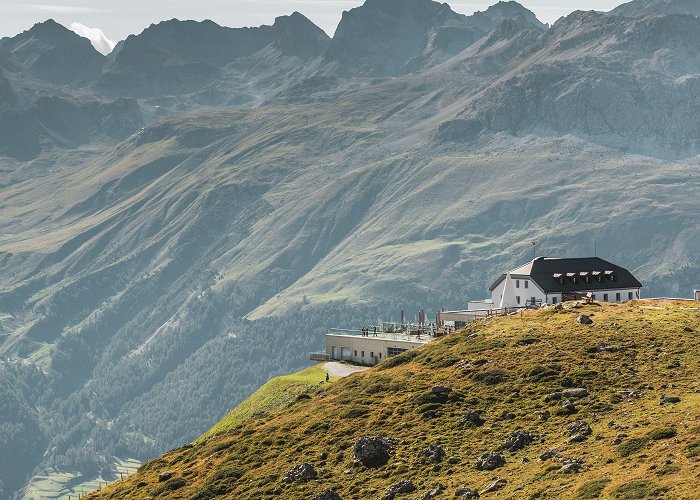 Muottas Muragl summit Senda Val Champagna | Switzerland Tourism photo