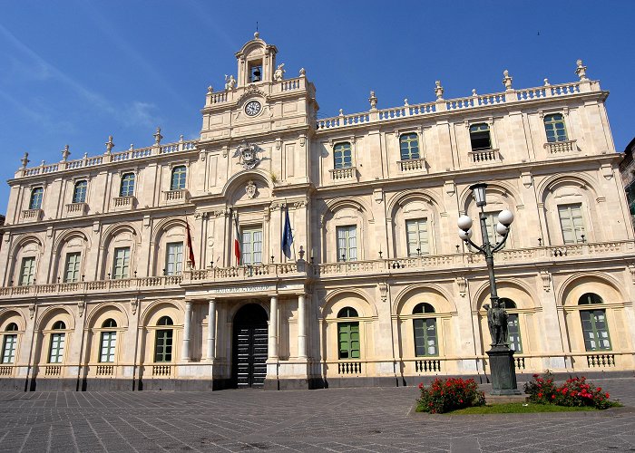 Piazza Università Palazzo Centrale | Università di Catania photo