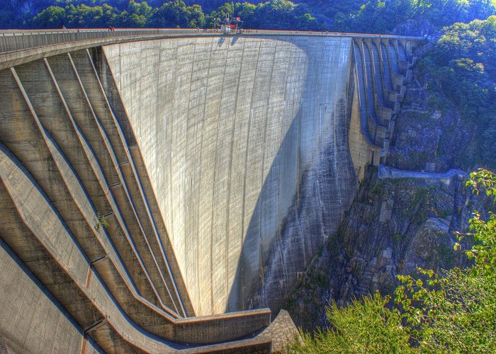 Verzasca Dam Verzasca Dam & Bungee Jump, Vogorno, Switzerland - Heroes Of Adventure photo