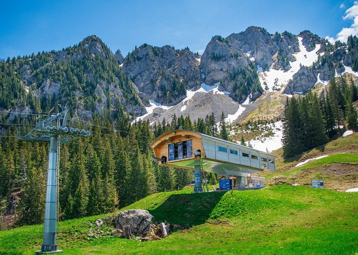 Gastlosenexpress Quad Ski Lift Mountain cableways Jaun | La Gruyère photo