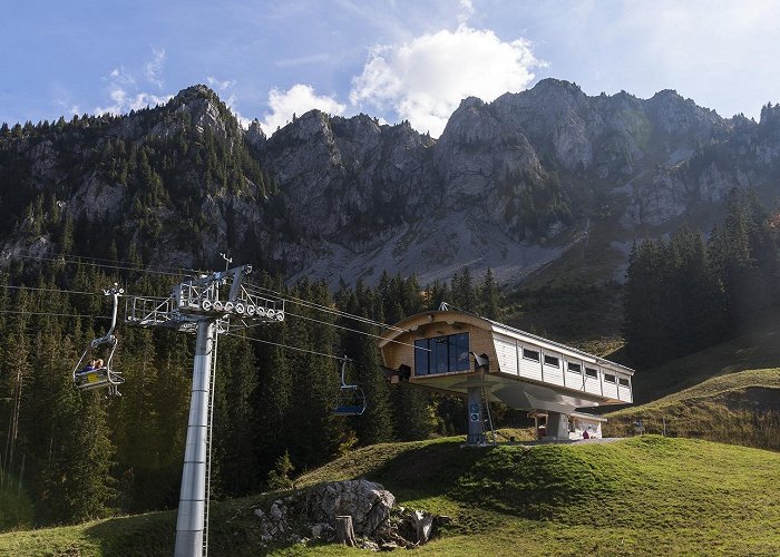 Gastlosenexpress Quad Ski Lift Mountain cableways Jaun | La Gruyère photo