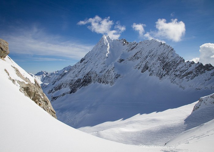 Valsozzine - Corno D'Aola Ponte di Legno-Tonale Adamello Ski | SnowSpot - Winter holidays ... photo