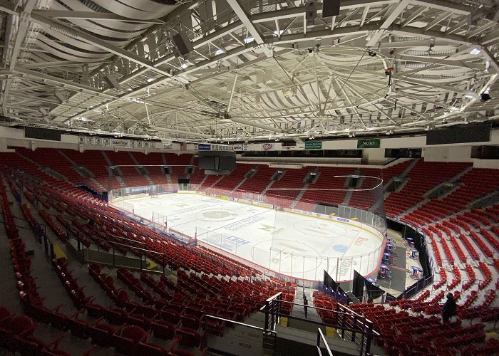 Resch Center Green Bay Gamblers return to ice tonight as Resch Center opens to ... photo