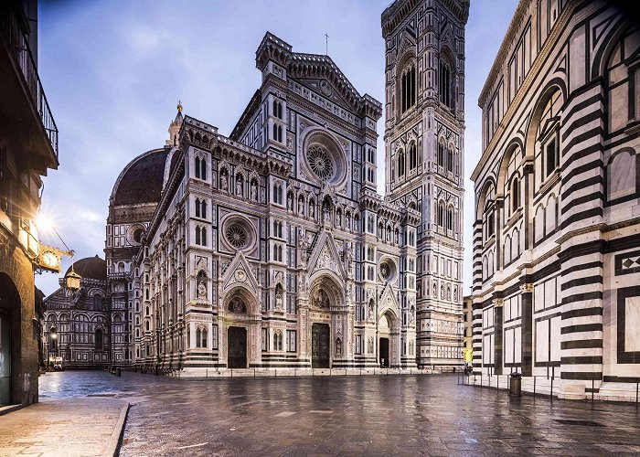 Piazza del Duomo Visiting Piazza del Duomo in Florence | Trainline photo
