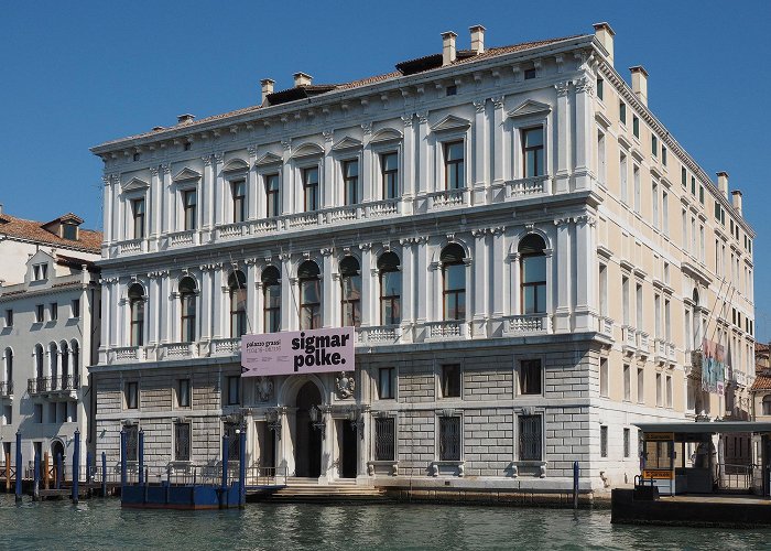 Palazzo Grassi Gallery of Venice Architecture City Guide: 15 Historical and ... photo