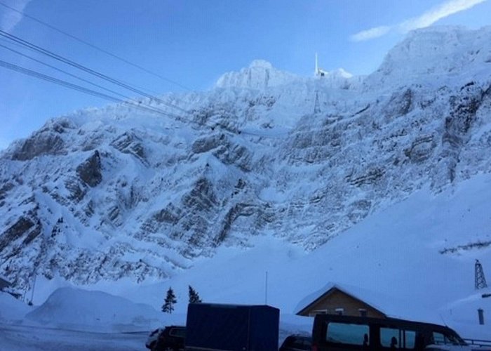 Santis - Schwebebahn Säntis: After avalanche and pandemic | Helvetia.ch photo