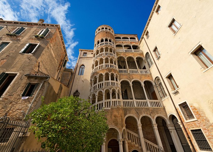 Scala Contarini del Bovolo Palazzo Contarini del Bovolo tickets | Venice photo