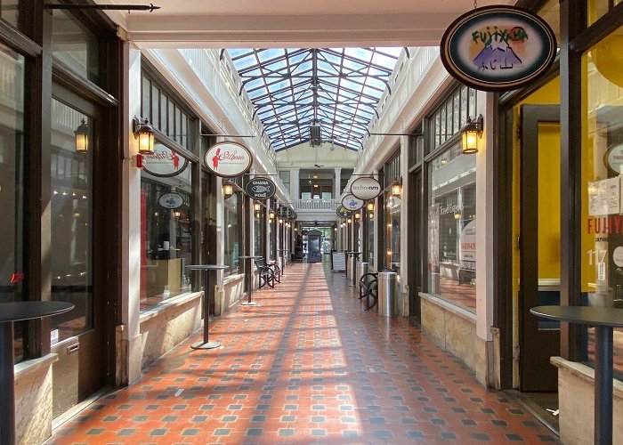 Tryon Mall Uptown is a ghost town - The Charlotte Ledger photo