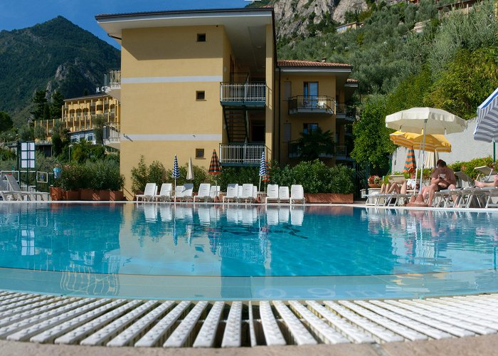 Wasserfall des Sopino Bachs Baden in Italien - Hotel Florida in Limone :: Saison 2024 ... photo