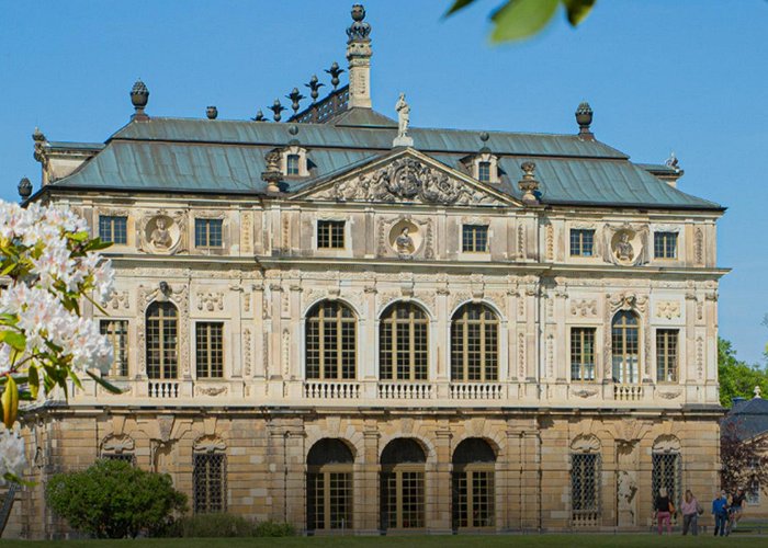 Dresden Botanical Garden Notre-Dame de Paris : the Augmented Exhibition », Grand Garden ... photo