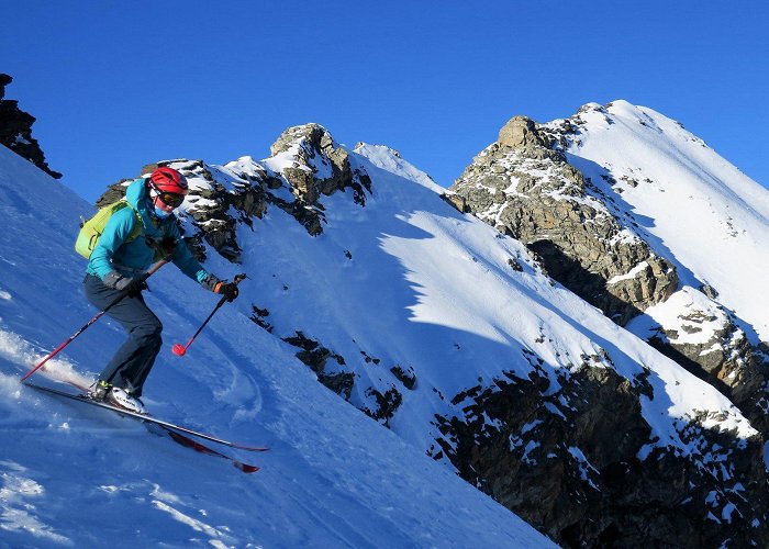 Lana - Chemeuille Double Ski Lift Alpes Trail Val d'Hérens - Trace - Sentier des Traces de Molignon ... photo