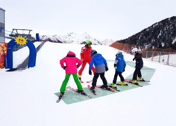 Speikboden Private Group Ski Lessons "VIP Club" for Kids | Ski School ... photo