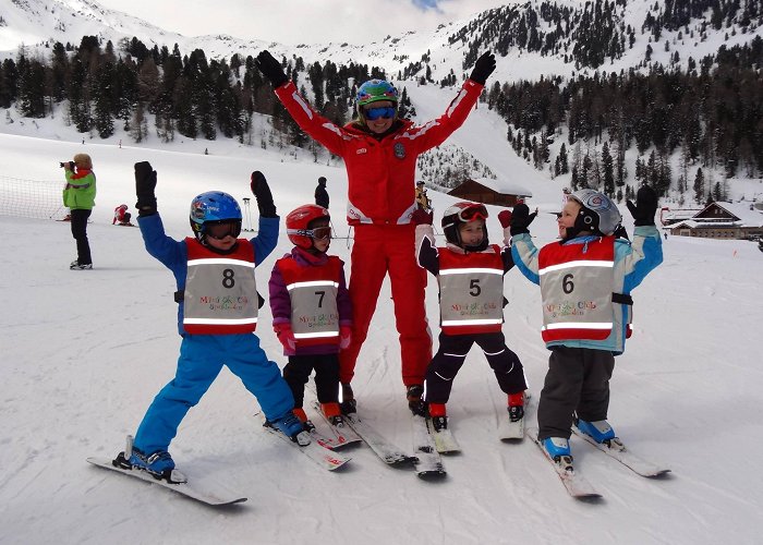Speikboden Private Group Ski Lessons "VIP Club" for Kids | Ski School ... photo