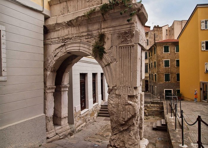 Arco di Riccardo Arco di Riccardo, Trieste photo