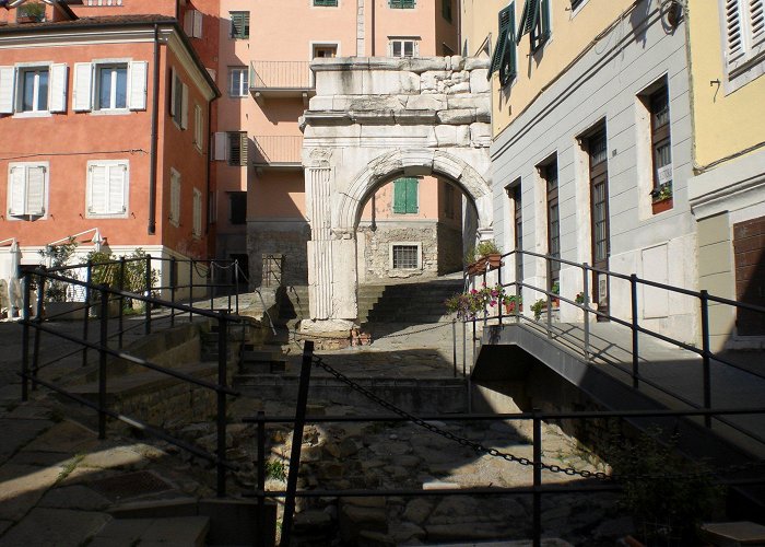 Arco di Riccardo Arch of Riccardo in Trieste: 6 reviews and 7 photos photo