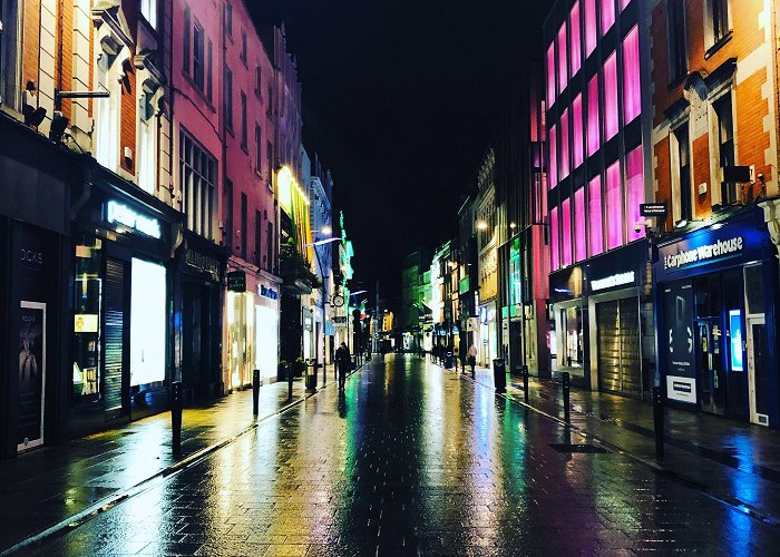 Grafton Street Grafton Street, 10:30 pm, St. Paddy's day : r/Dublin photo