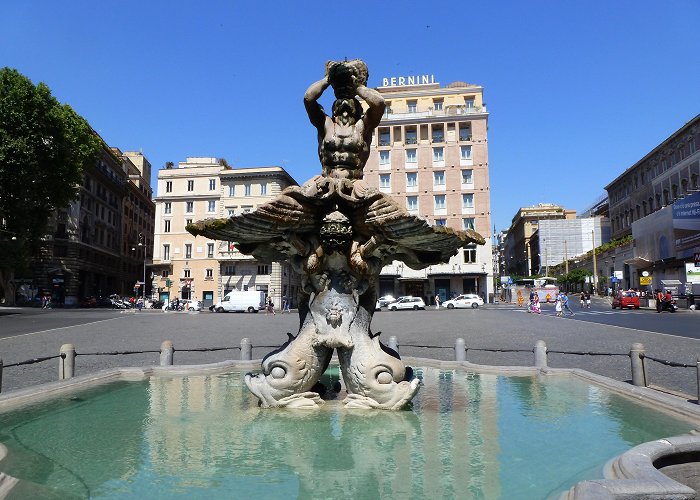 Fontana dei Tritoni Fontana del Tritone – English | ecotouroma photo