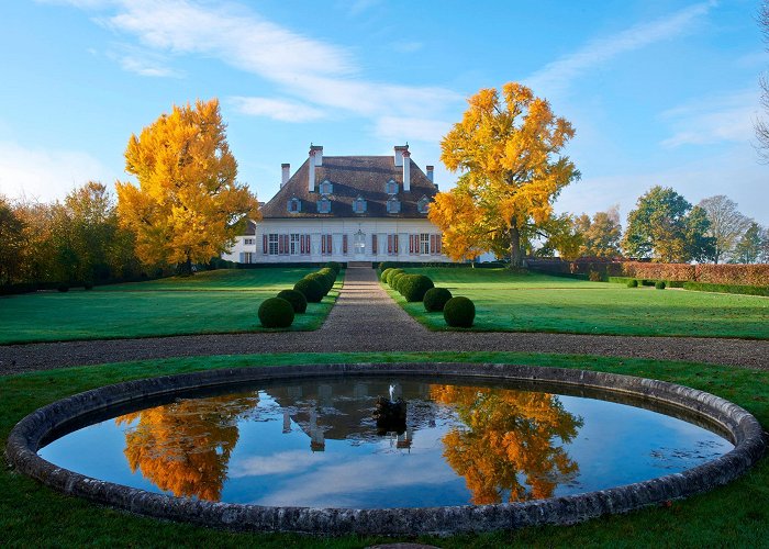 Thunstetten castle Swiss oases - SWI swissinfo.ch photo