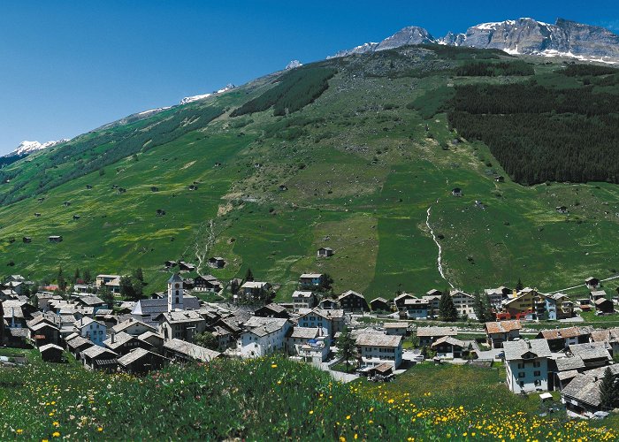 Dachberg Vals | Switzerland Tourism photo