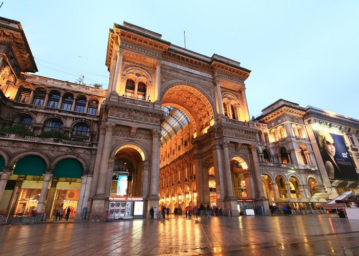 Viktor-Emanuel-Galerie Half-Day Sightseeing Tour of Milan photo