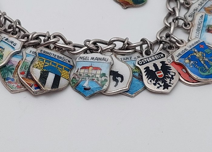 77 Euro Buy Vintage 835 Silver Coat of Arms Pendant Charm Bracelet City ... photo