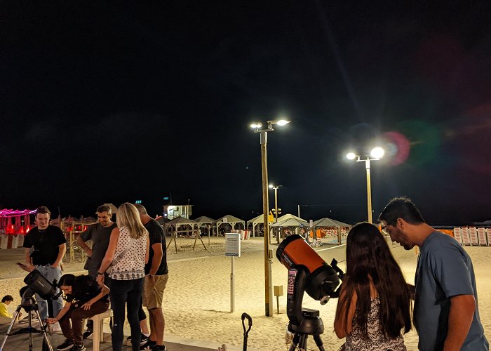 Torre Quetta Beach In a public outreach yesterday >300 people observed The Moon ... photo