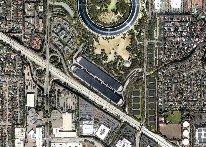Apple Park Apple Campus 2 (In project), Cupertino - Norman Foster ... photo