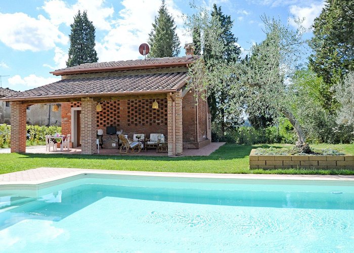 Golf Club Fontevivo Il Fienile Di Giovanna: villa that sleeps 6 people in 3 bedrooms ... photo