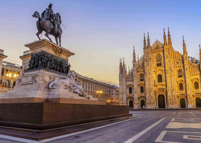 Stazione Milano Nord-Bovisa Rome to Milan by Train from $16.90 | Book High-Speed Train Tickets ... photo