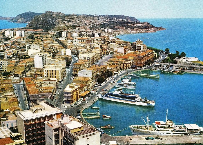 Milazzo Harbour PRIVATE TRANSFER from Milazzo port to Hotel in Catania photo