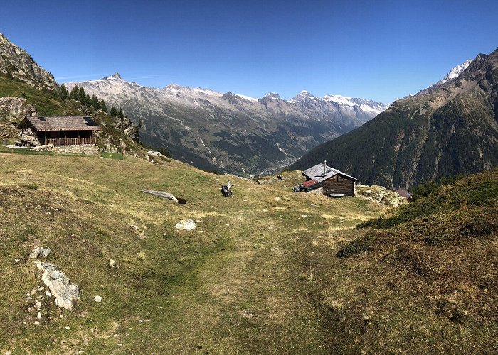 Luftseilbahn Gampel-Jeizinen Heruhubel (2293m): Aktuelle Verhältnisse vom 09.09.2023 auf der ... photo