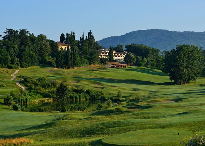 Golf club Poggio dei Medici Poggio dei Medici Golf Club | Visit Tuscany photo