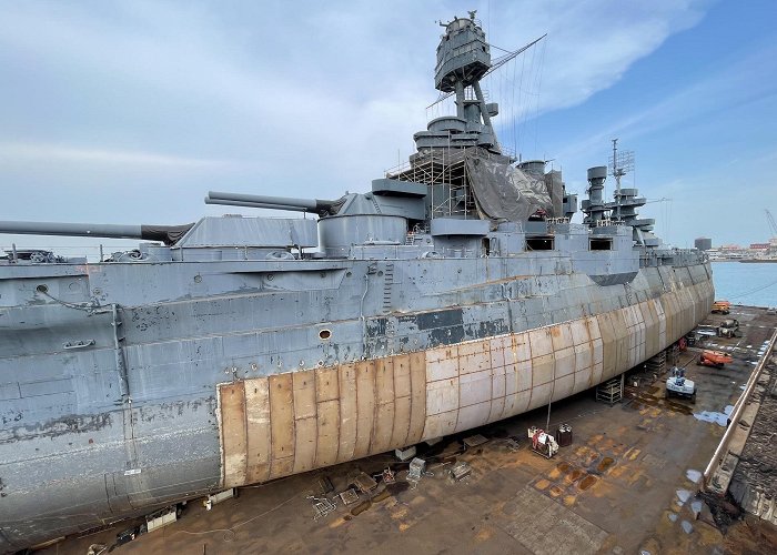 USS Texas (BB-35) USS Texas (BB-35) in floating dry dock at Galveston, Texas, June ... photo