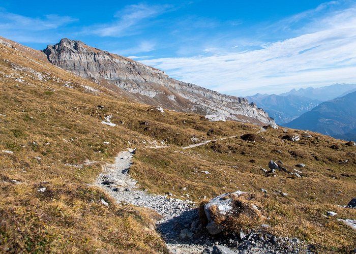 Naraus Höhenweg Naraus - Segneshütte- Alp Nagens • Mountain Hike ... photo