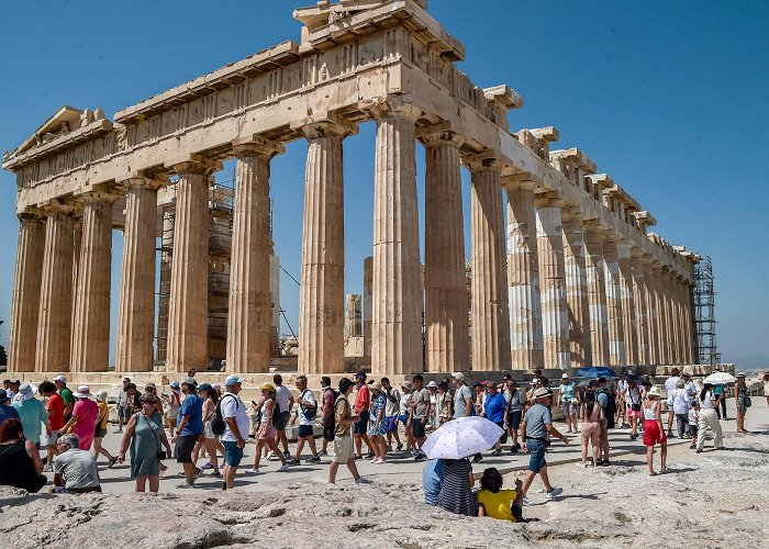 Acropolis of Athens Greece to Implement Daily Limit of 20,000 Visitors to the Acropolis photo