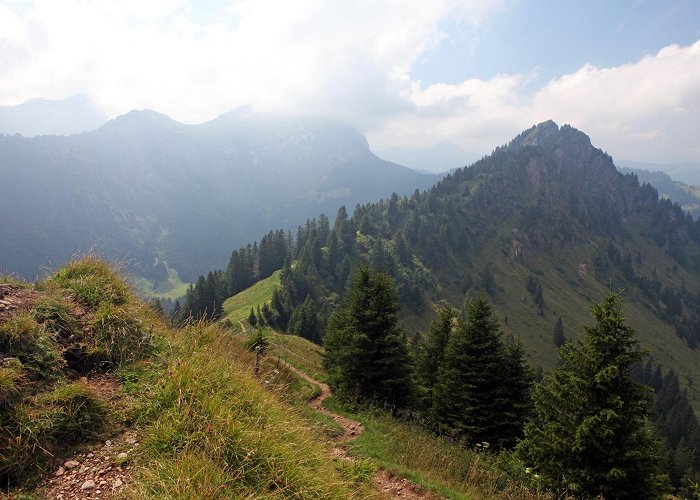 Luftseilbahn Niederurnen-Morgenholz From the Niederurn Valley to the Linth Plain • Hiking route ... photo