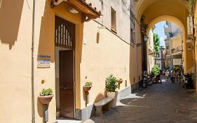 Il Palazzetto Panzió Sorrento Exterior photo