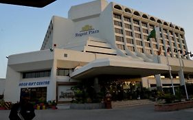 Regent Plaza Hotel & Convention Center Karacsi Exterior photo
