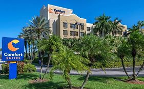 Comfort Suites Miami - Kendall Exterior photo